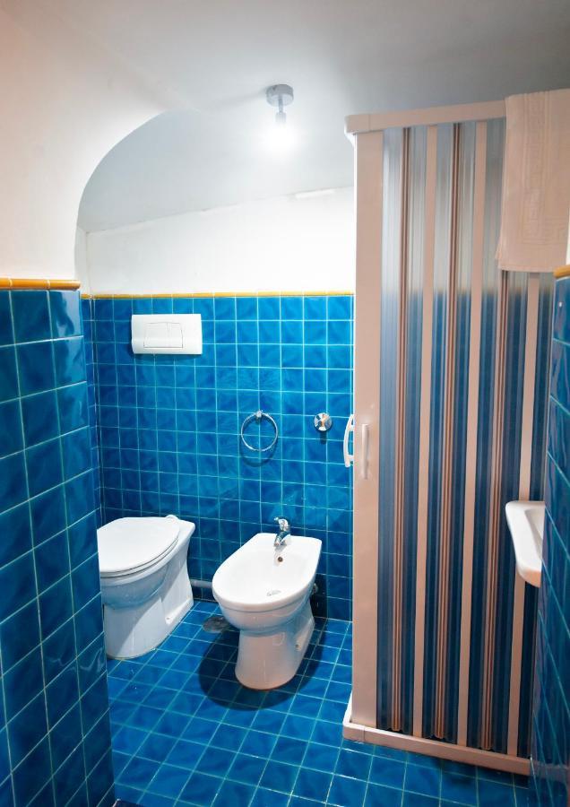 Casa "Positano" Da Ely - Salerno Centro Con Self Check-In Apartman Kültér fotó