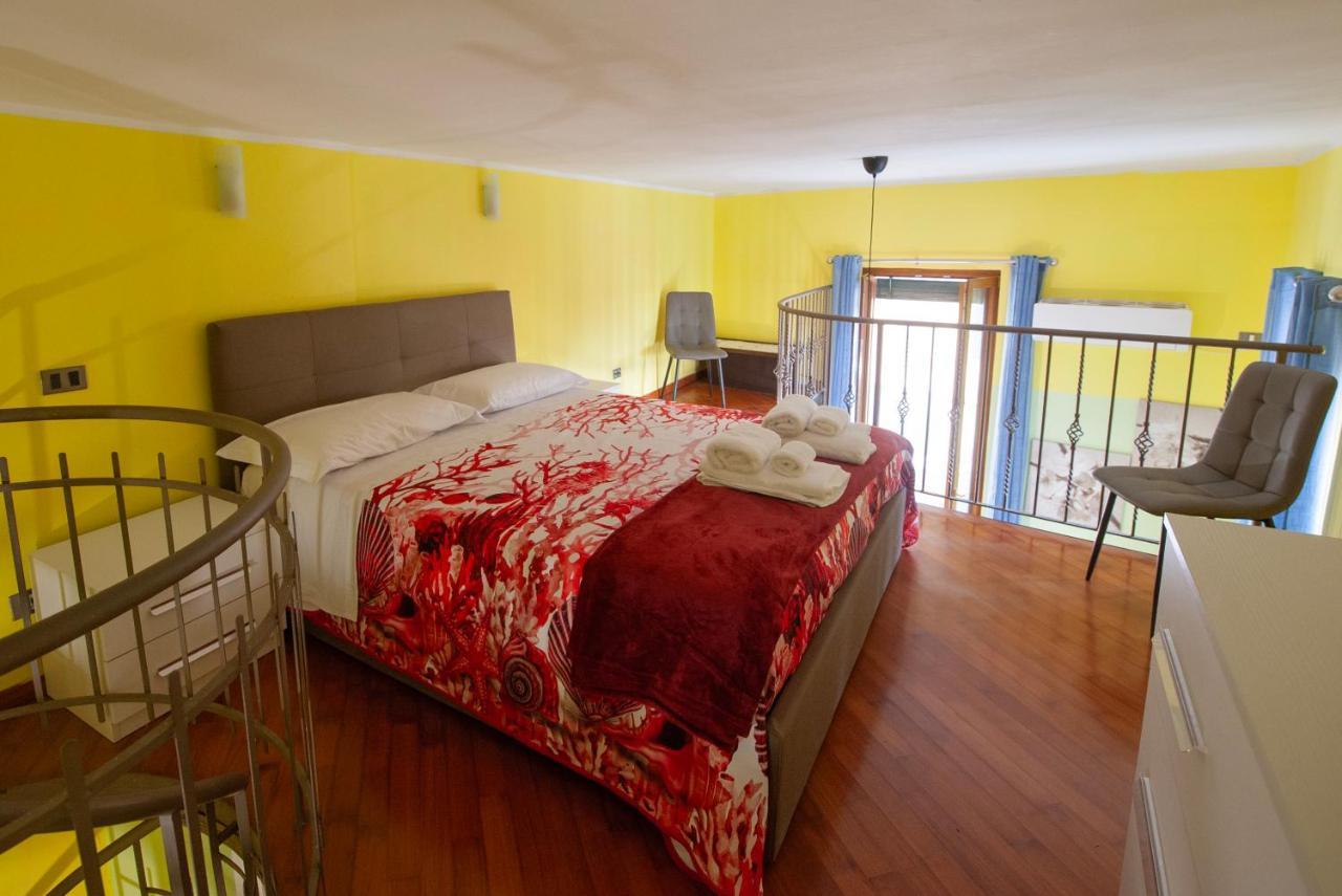 Casa "Positano" Da Ely - Salerno Centro Con Self Check-In Apartman Kültér fotó