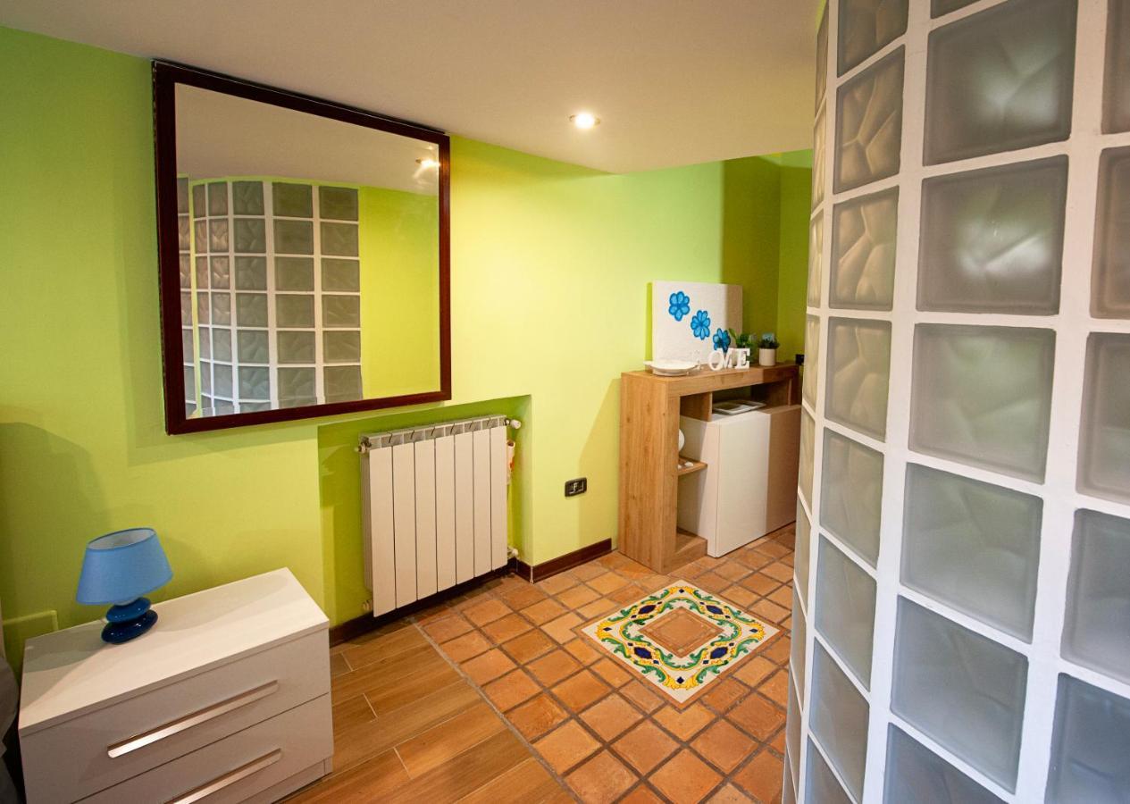 Casa "Positano" Da Ely - Salerno Centro Con Self Check-In Apartman Kültér fotó