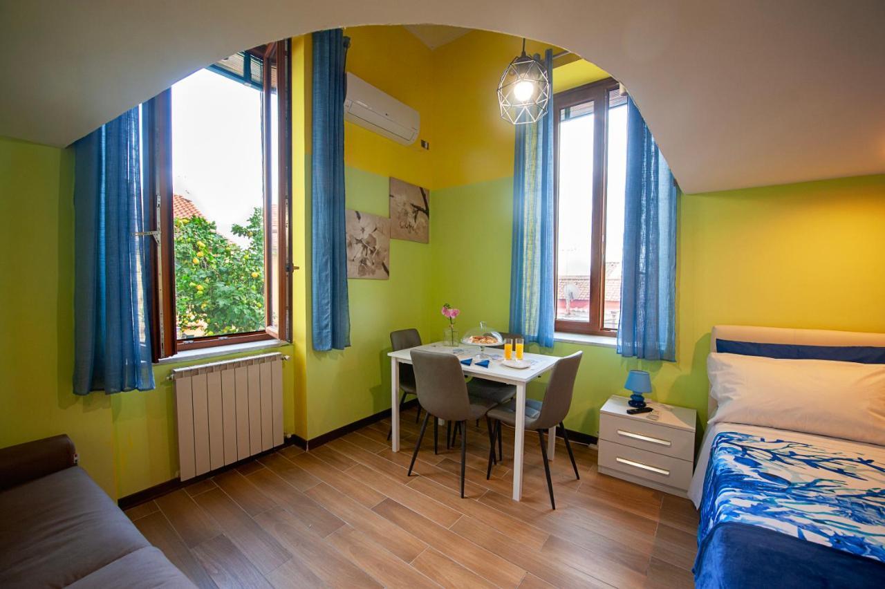 Casa "Positano" Da Ely - Salerno Centro Con Self Check-In Apartman Kültér fotó