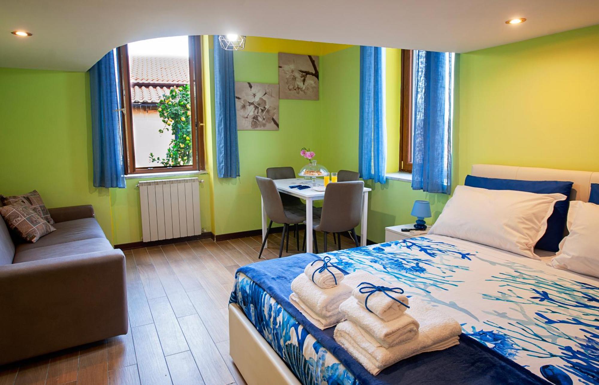 Casa "Positano" Da Ely - Salerno Centro Con Self Check-In Apartman Kültér fotó